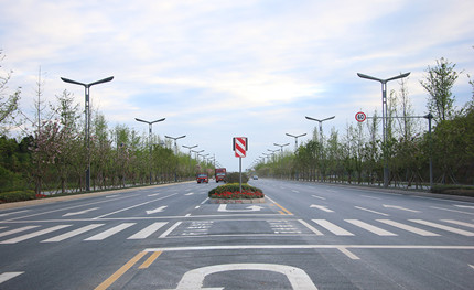 成都第二機(jī)場還未起飛，旁邊的貨運大道已先“奮飛”