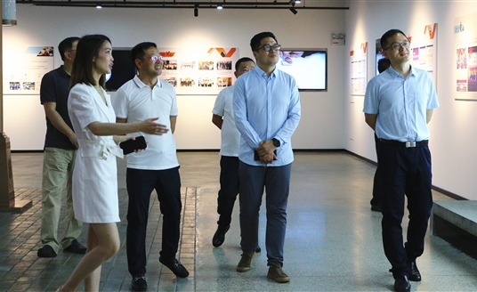 青島城投創(chuàng)發(fā)集團領(lǐng)導(dǎo)蒞臨華體交流合作考察